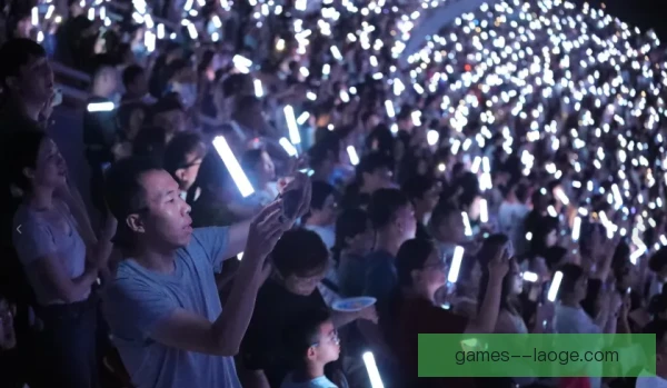球场演唱会对赛程的影响，场地转换与维护压力浮现